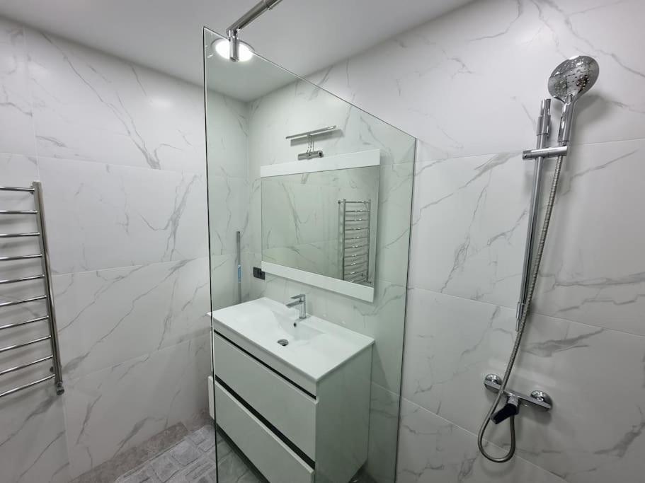 Grand Excelent New Ultra Central Apartments Chişinău Extérieur photo