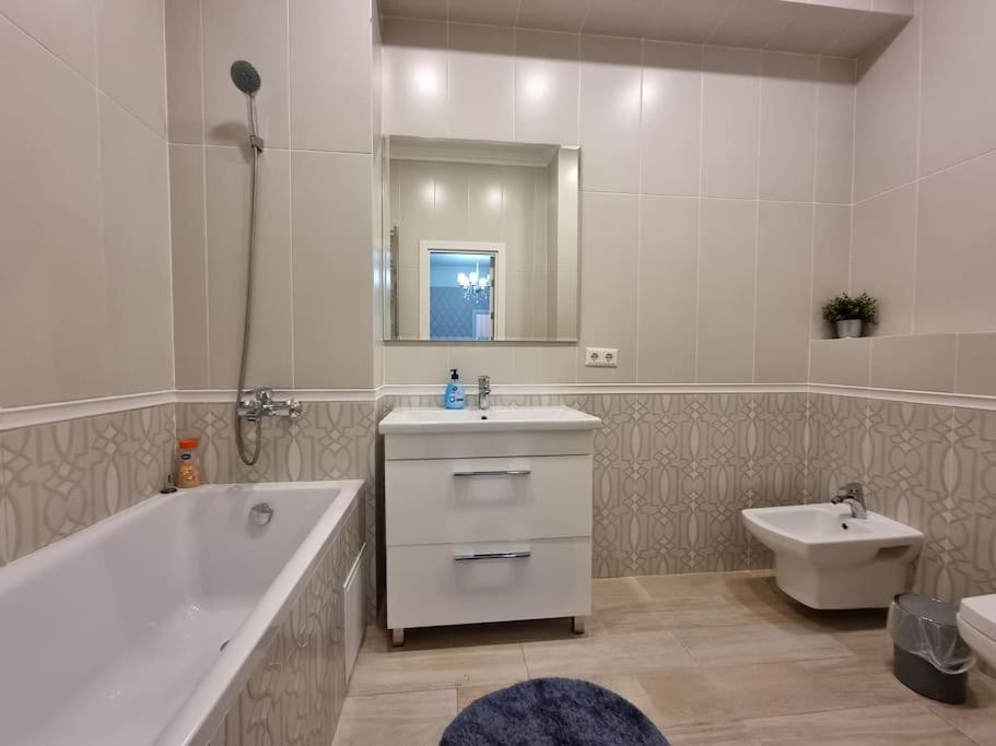Grand Excelent New Ultra Central Apartments Chişinău Extérieur photo