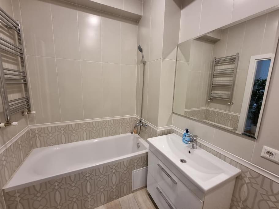 Grand Excelent New Ultra Central Apartments Chişinău Extérieur photo