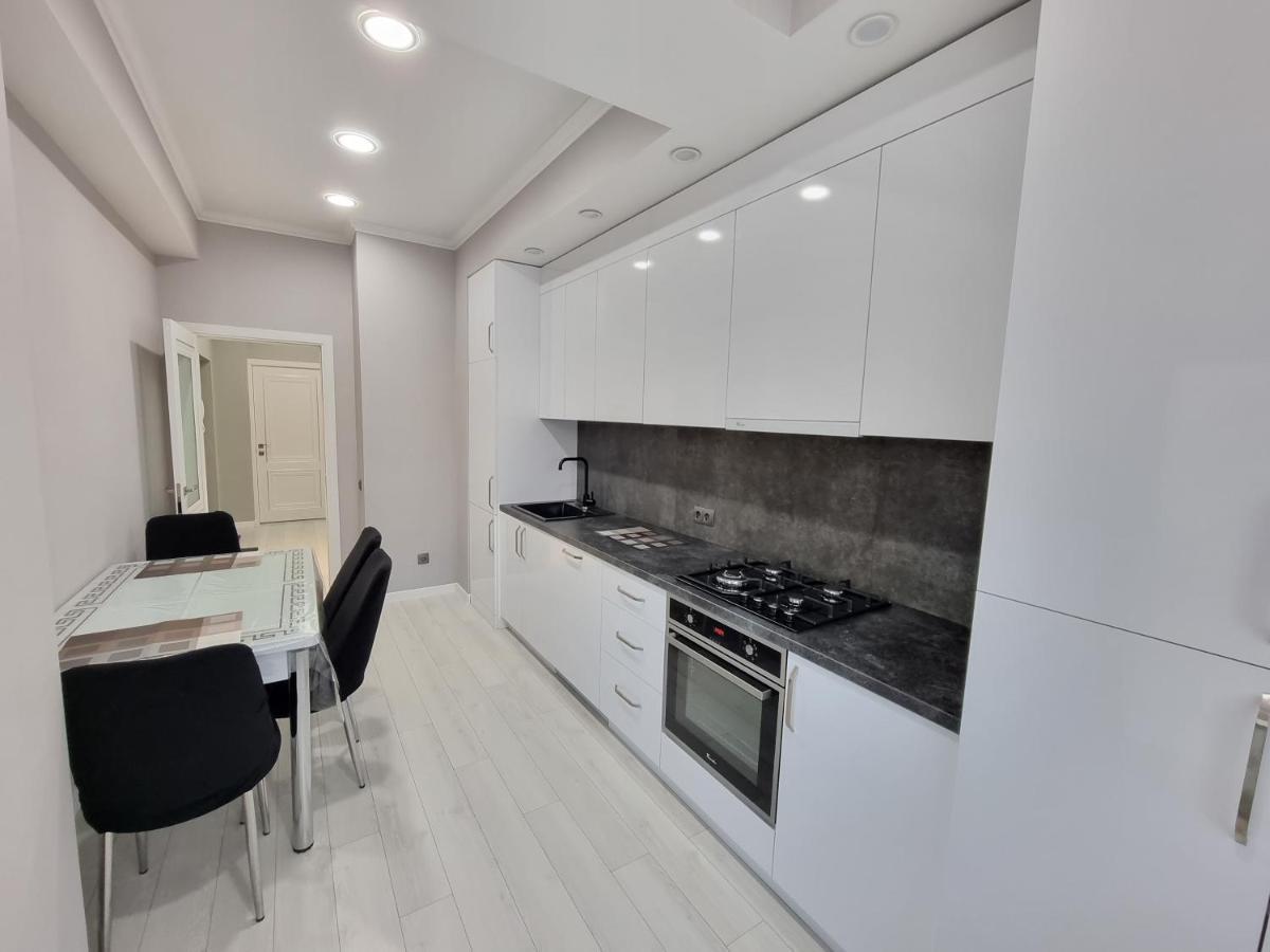 Grand Excelent New Ultra Central Apartments Chişinău Extérieur photo